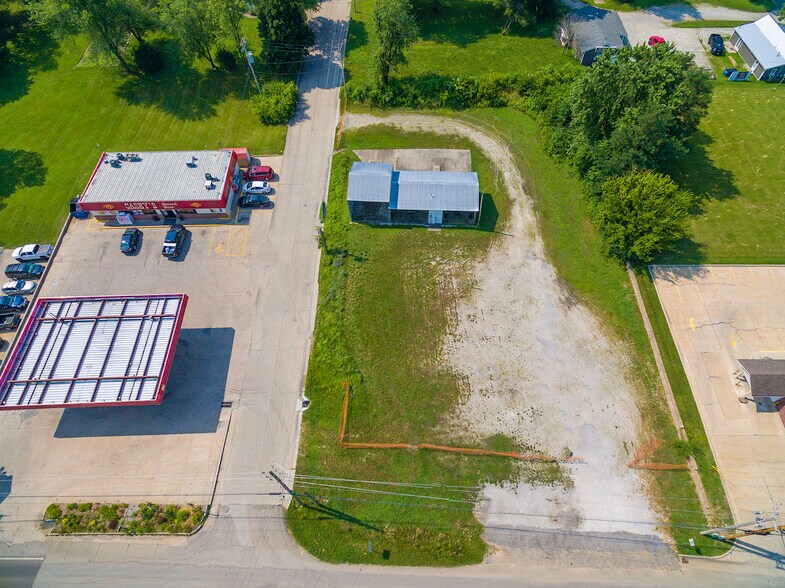 More Photos Of 402 E Broadway, Ashland Land For Lease