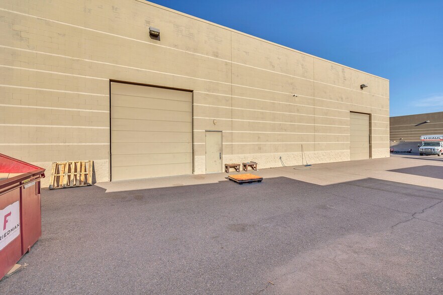 More Photos Of 23320 N 18th Dr, Phoenix Warehouse For Sale