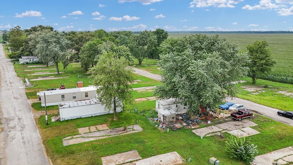 More Photos Of 4808 Paradise Rd, Mattoon Manufactured Housing Mobile Home Park For Sale