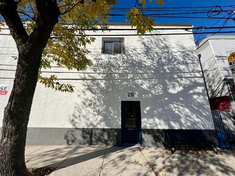 More Photos Of 25 Washington St, Somerville Coworking Space