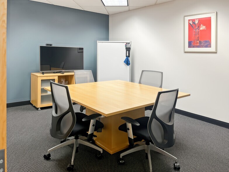 More Photos Of 5605 N MacArthur Blvd, Irving Coworking Space