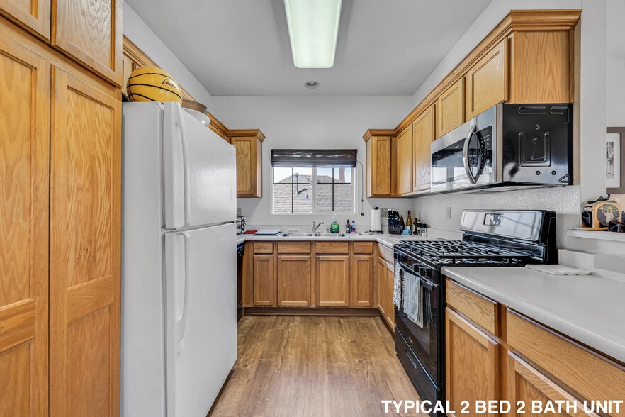 More Photos Of 1256 E Main St, Ventura Apartments For Sale