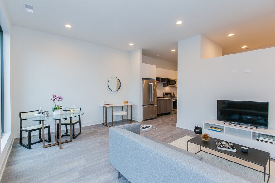 More Photos Of 853 N Larrabee St, Chicago Multifamily For Sale
