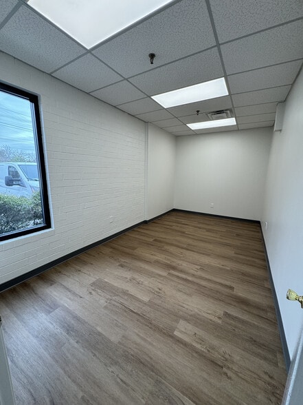 More Photos Of 3200 E Martin Luther King Junior Dr, High Point Light Distribution For Lease