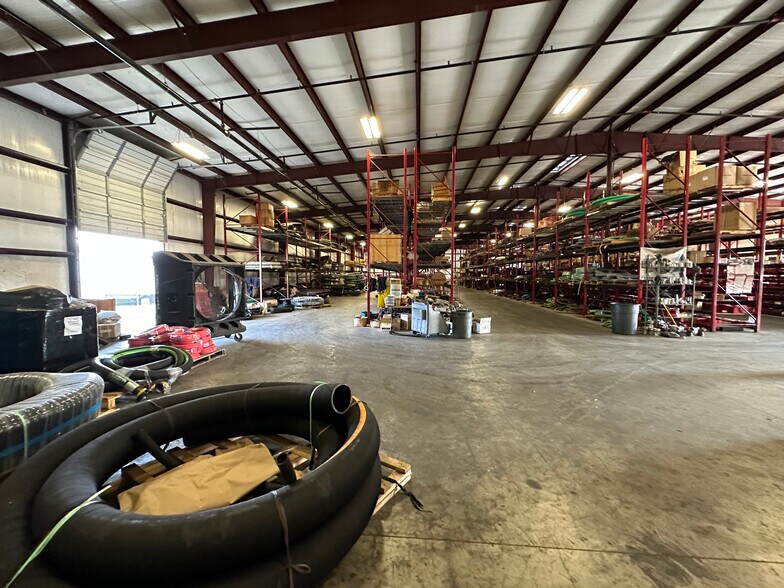 More Photos Of 19940 I-37, Elmendorf Warehouse For Lease