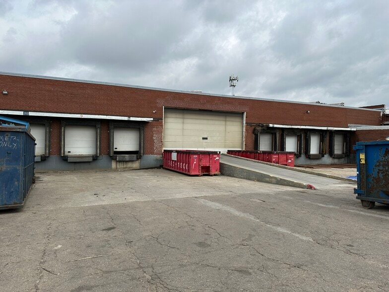 More Photos Of 1800 Churchman Ave, Indianapolis Manufacturing For Lease