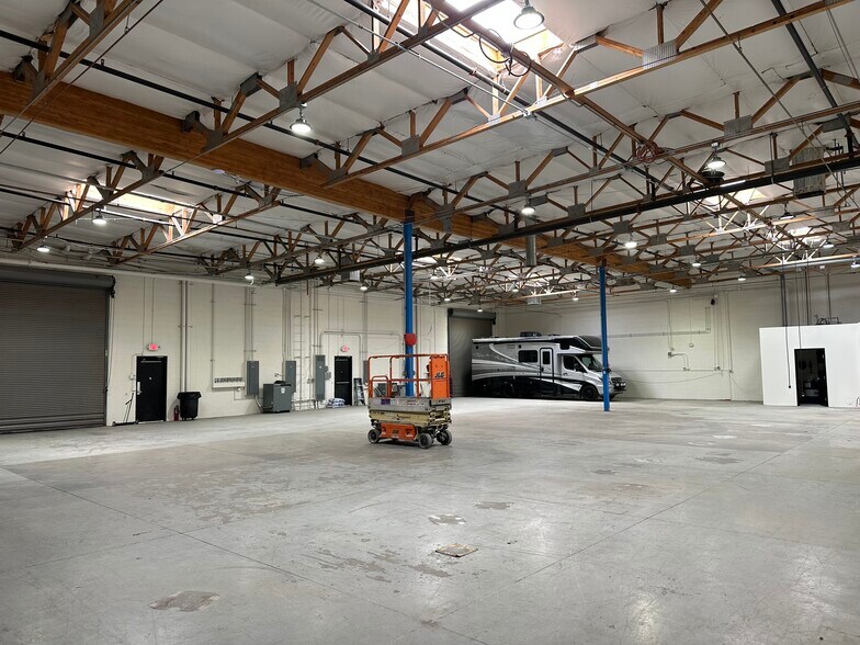 More Photos Of 1429 W Scott Ave, Gilbert Warehouse For Lease