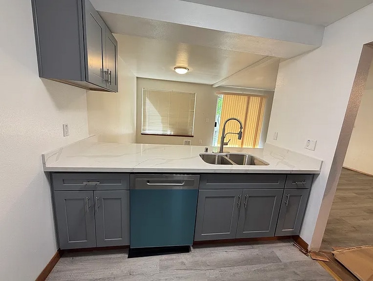 More Photos Of 14020 SE 8th St, Bellevue Apartments For Sale