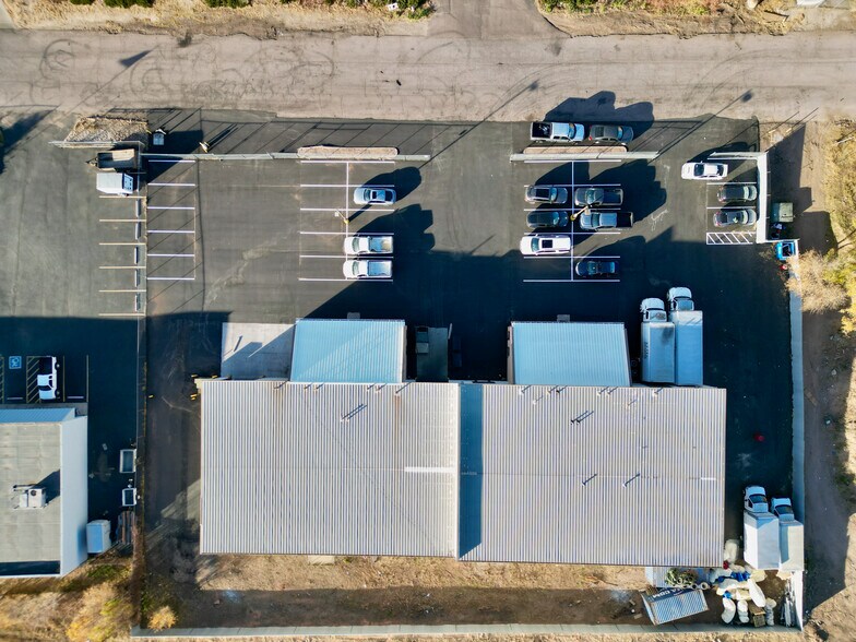 More Photos Of 125-155 Mount View Ln, Colorado Springs Distribution For Lease