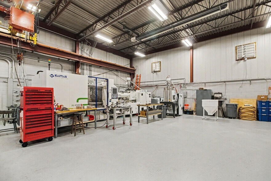 More Photos Of 1200 Holden Ave, Milford Warehouse For Sale