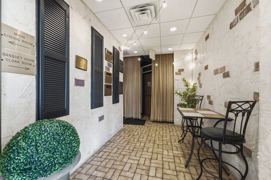 More Photos Of 4210 12th St NW, Canton Restaurant For Sale