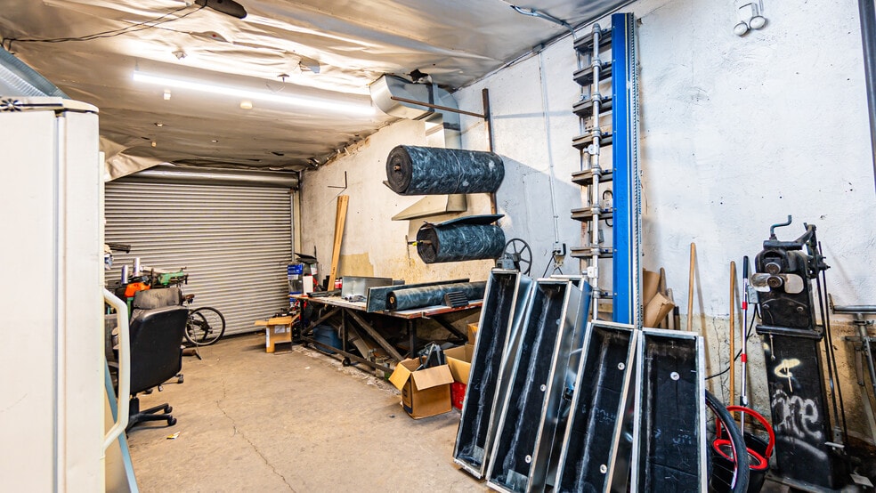 More Photos Of 4656 Floral Dr, Los Angeles Industrial For Sale