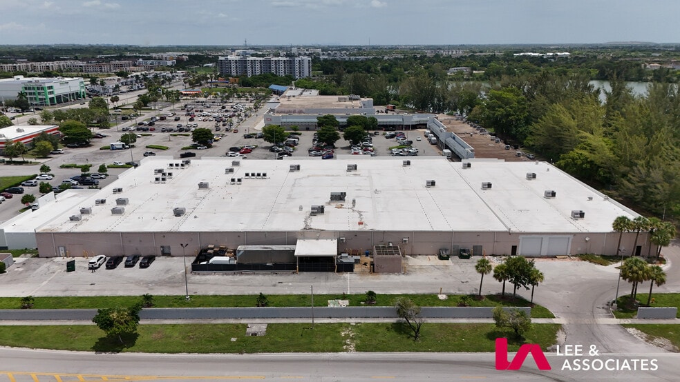 More Photos Of 27455 S Dixie Hwy, Homestead Storefront For Lease