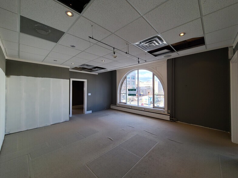 More Photos Of 17-19 Beechwood Rd, Summit General Retail For Sale