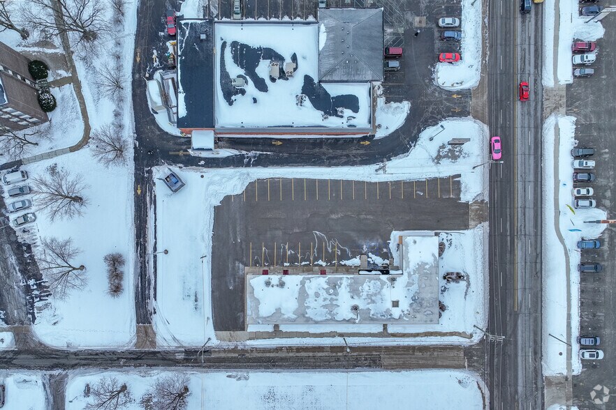 More Photos Of 2828 E State Blvd, Fort Wayne Medical For Sale