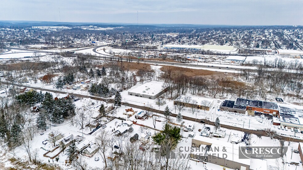 More Photos Of 947 W Waterloo Rd, Akron Warehouse For Sale