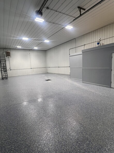 More Photos Of 2341A-C Copper Ct, Lockport Warehouse For Lease