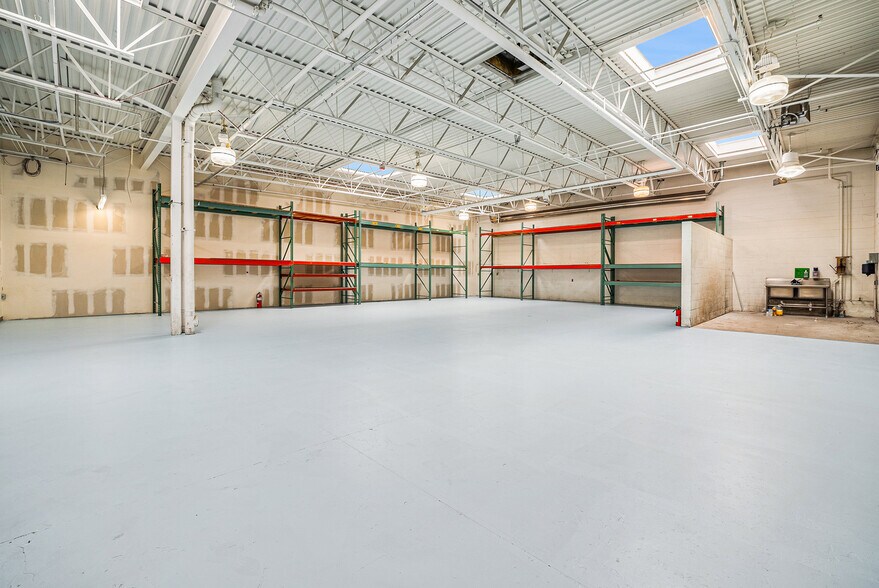 More Photos Of 7950 W Colfax Ave, Lakewood General Retail For Sale