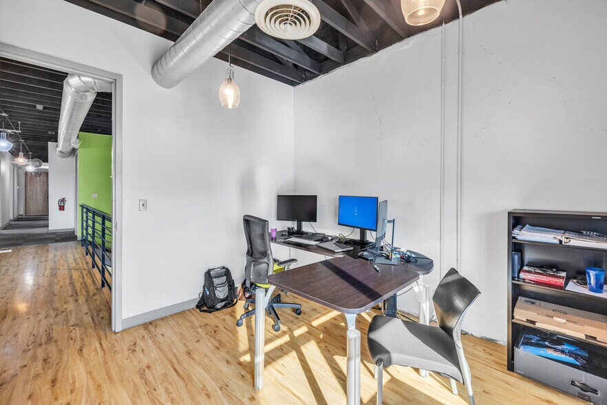 More Photos Of 201 E Hobson Ave, Sapulpa Loft Creative Space For Sale