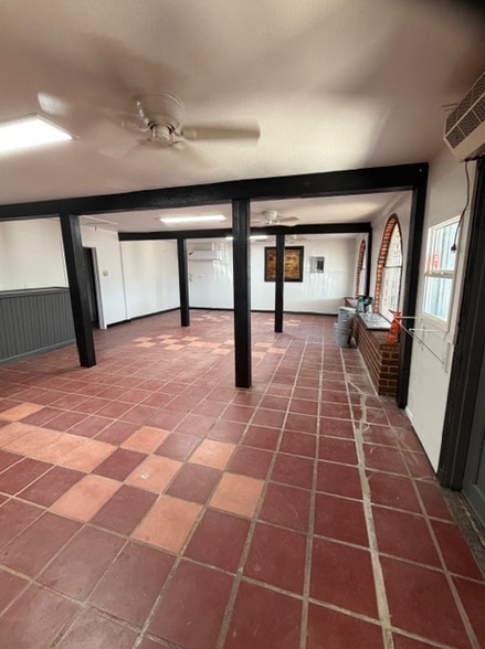 More Photos Of 2011 Mission Rd, San Antonio Restaurant For Lease