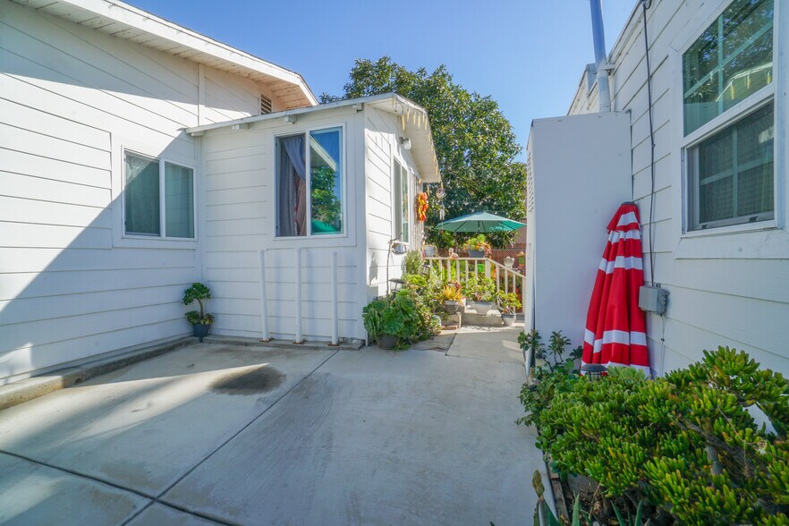 More Photos Of 20414 Kenwood Ave, Torrance Apartments For Sale