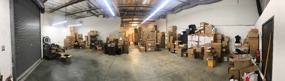 More Photos Of 6915-6921 Woodley Ave, Van Nuys Warehouse For Sale