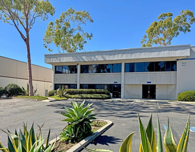 Primary Photo Of 1027 Cindy Ln, Carpinteria Warehouse For Lease