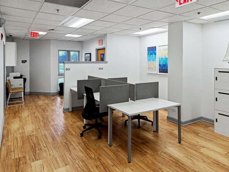 More Photos Of 1N131 County Farm Rd, Winfield Office For Sale