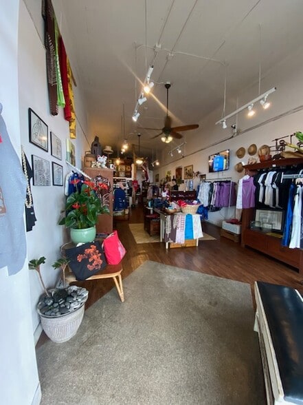 More Photos Of 184-190 Kamehameha Ave, Hilo Storefront For Lease