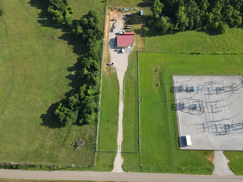 More Photos Of 2380 Simpson rd, Guthrie Flex For Lease