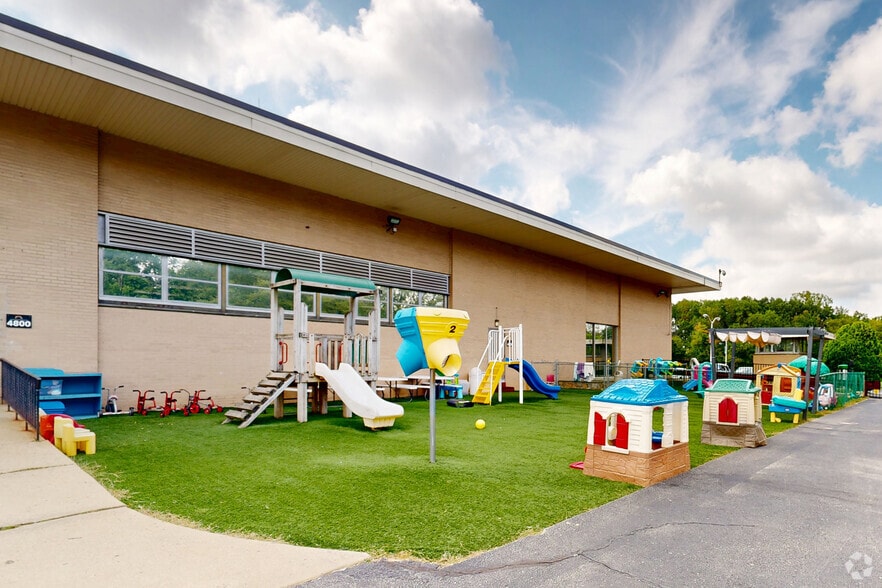 More Photos Of 4800-4850 E Street Rd, Trevose Office For Lease