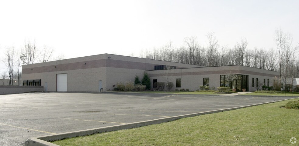 More Photos Of 22555 Ascoa Ct, Strongsville Warehouse For Sale