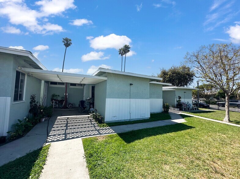 More Photos Of 612 N Olive St, Anaheim Apartments For Sale