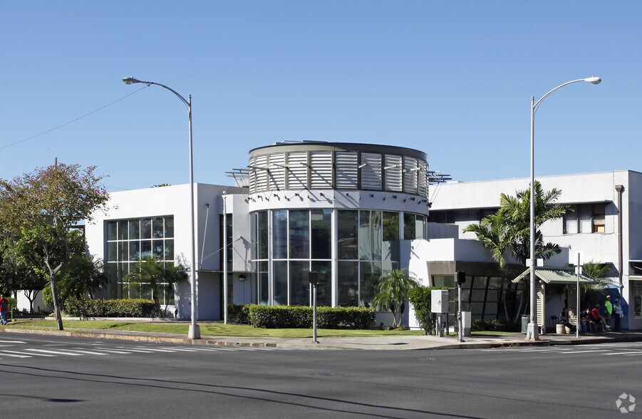 More Photos Of 938 Piikoi St, Honolulu Freestanding For Sale