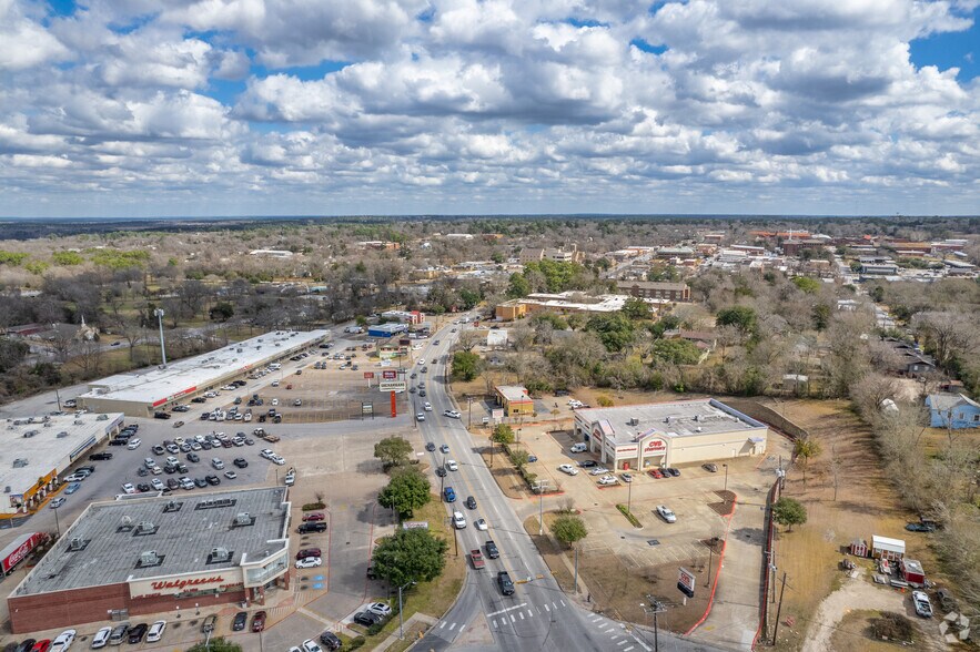 More Photos Of 1569 11th St, Huntsville Drugstore For Sale