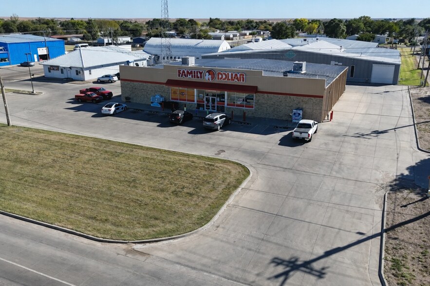 Primary Photo Of 305 E Oklahoma St, Ulysses Freestanding For Sale