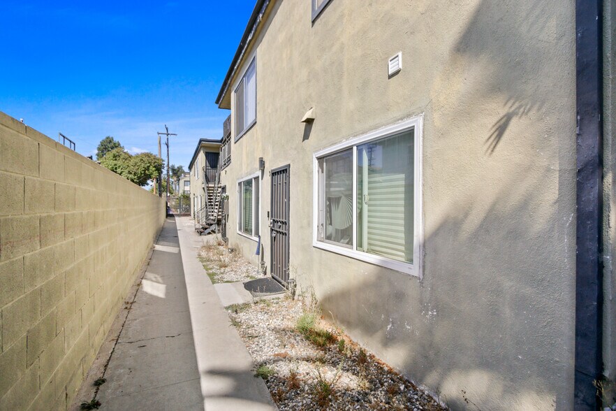 More Photos Of 600 Almond Ave, Long Beach Apartments For Sale