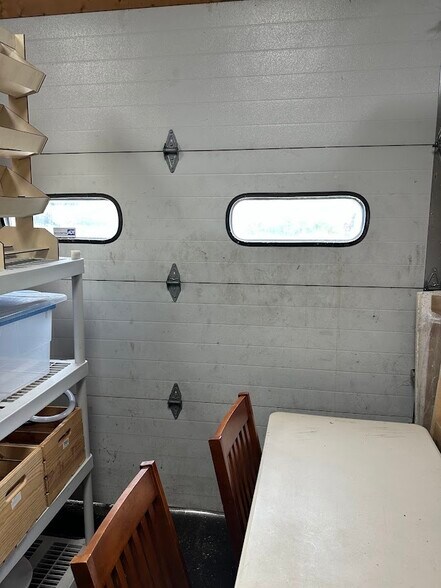 More Photos Of 522 Amherst St, Nashua Showroom For Lease