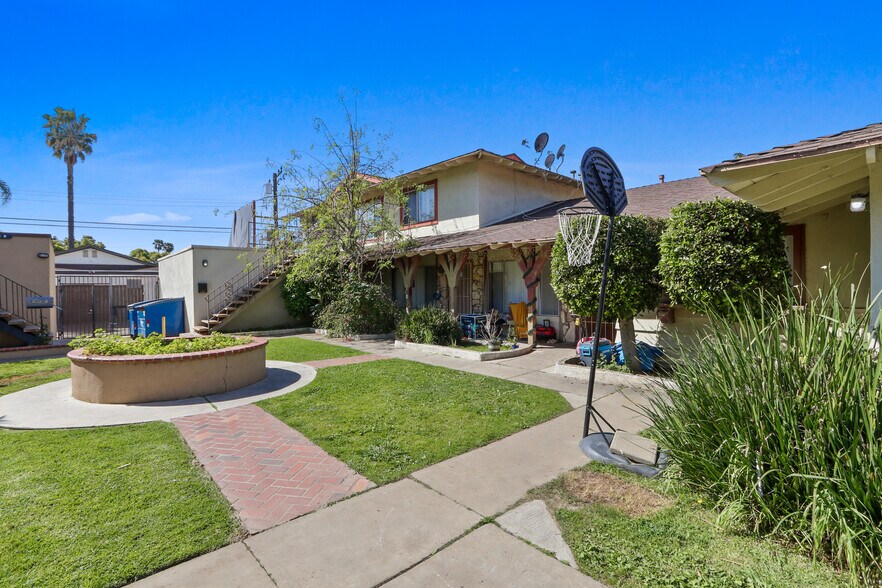 More Photos Of 3024 E Topaz Ln, Fullerton Apartments For Sale