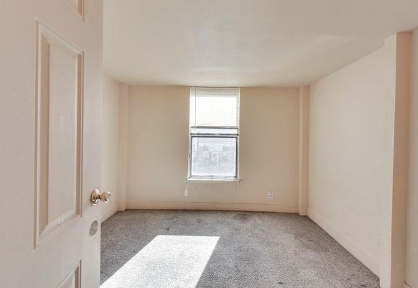 More Photos Of 1015-1027 University Ave, Berkeley Apartments For Sale