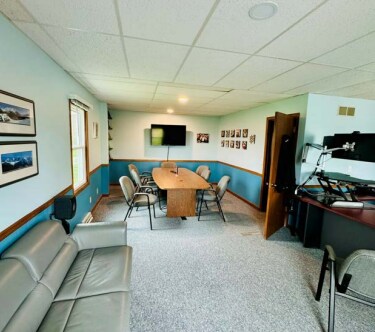 More Photos Of 250 Regency Ct, Brookfield Office For Lease