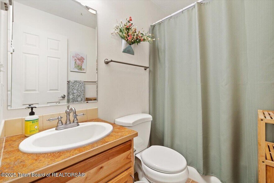 More Photos Of 1921 N Moose Wilson Rd, Wilson Office Residential For Sale