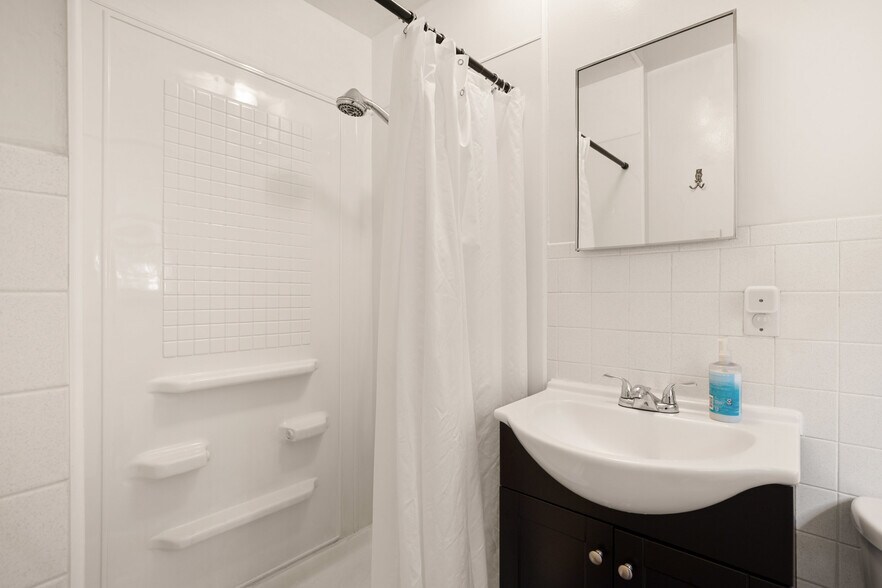 More Photos Of 162 Black Bear Run, Berlin Specialty For Sale