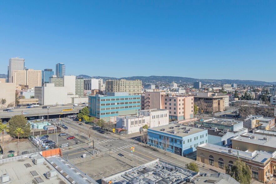 More Photos Of 380 Washington St, Oakland Unknown For Lease