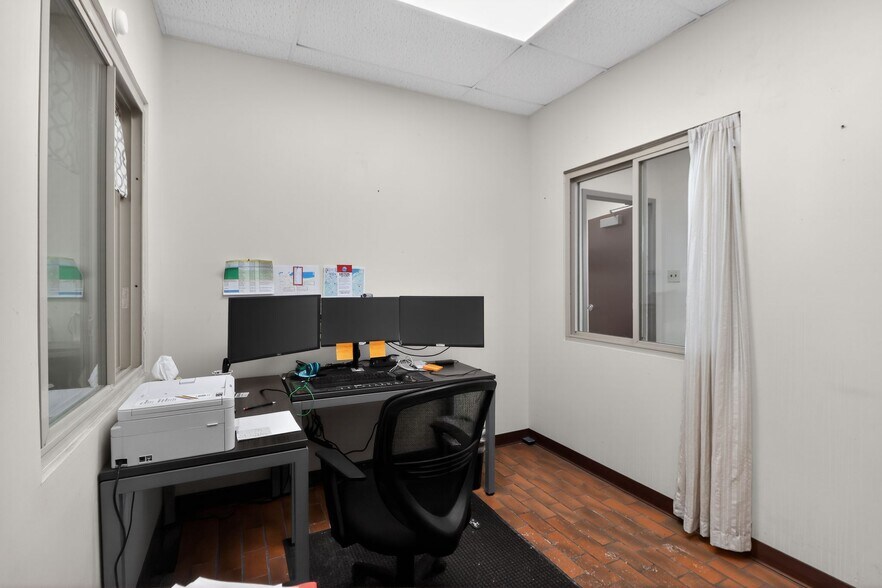More Photos Of 2620 E 165th St, Hammond Warehouse For Sale