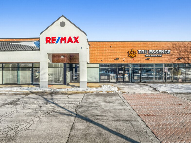Primary Photo Of 760-836 E Rand Rd, Arlington Heights General Retail For Sale