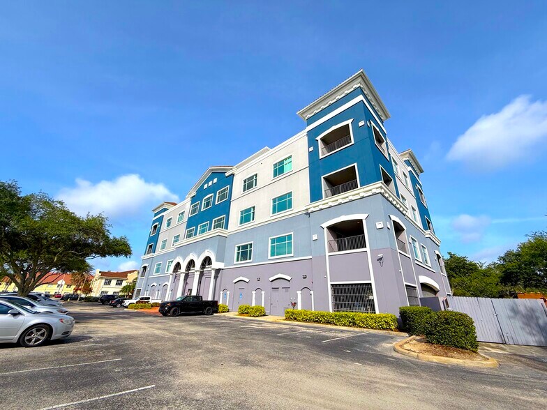 More Photos Of 1743 Park Center Dr, Orlando Medical For Lease