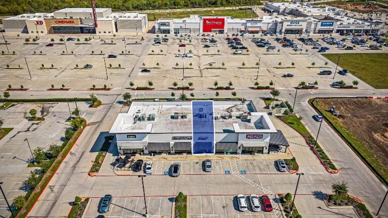 More Photos Of 10407 Highway 6, Missouri City Storefront For Lease