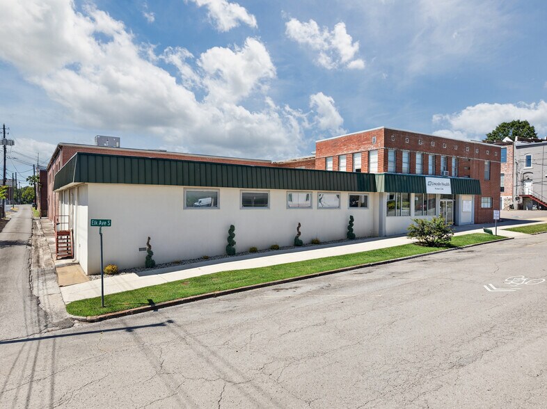 More Photos Of 207 Elk Ave S, Fayetteville Office For Sale