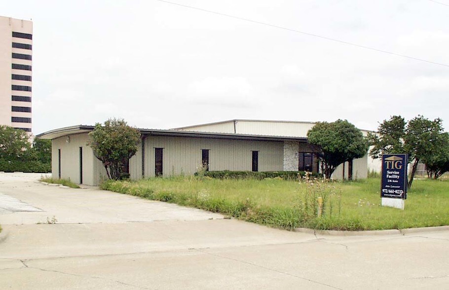 More Photos Of 4405 Reese Dr, Irving Warehouse For Lease